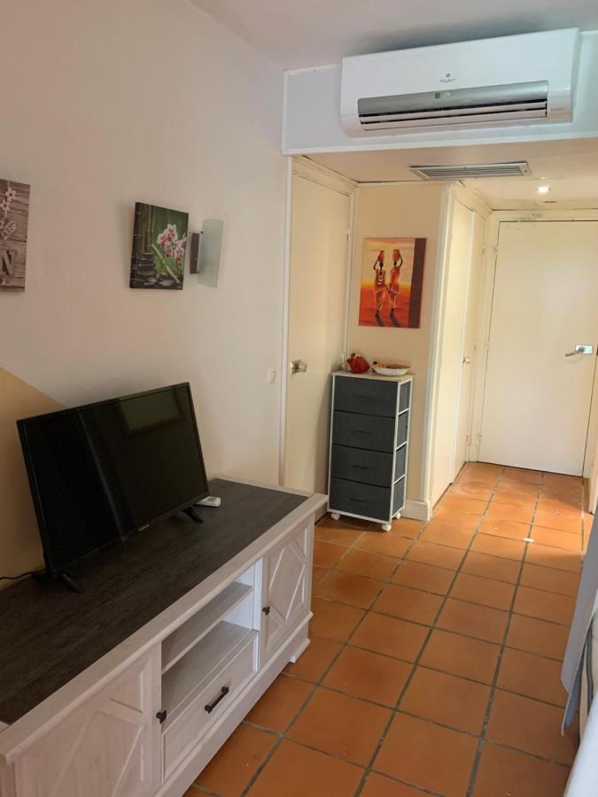 Studio Corail Rez de Jardin Saint-Francois  Extérieur photo